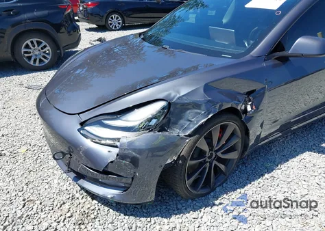 2020 Tesla Model 3 Performance Dual Motor All-Wheel Drive z USA, uszkodzony, nr VIN 5YJ3E1EC6LF719718